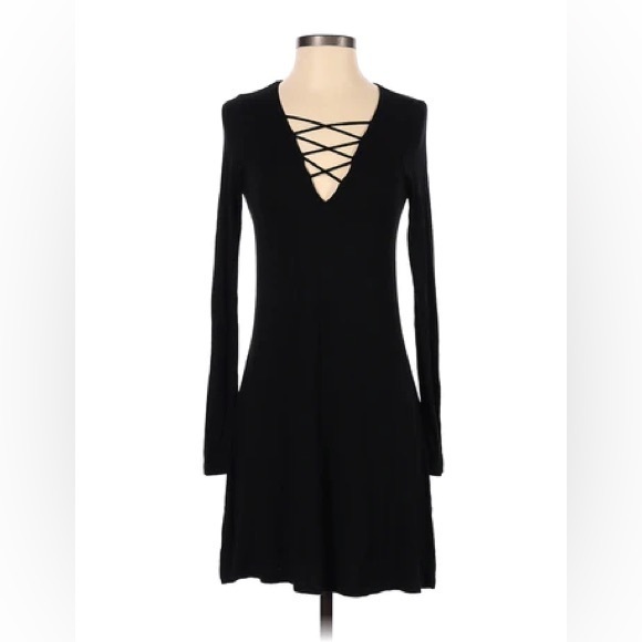 Express Dresses & Skirts - Express size small womens casual dress black long sleeved